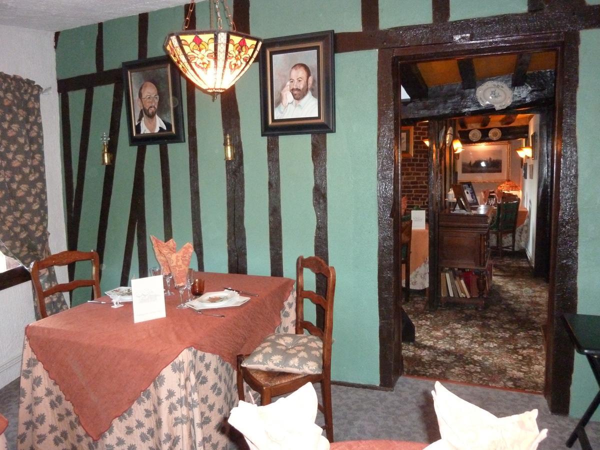 Auberge Du Val Au Cesne Saint-Clair-sur-les-Monts Exterior foto